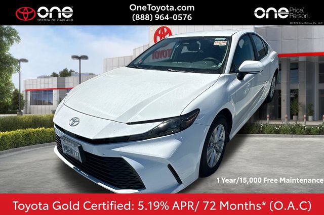 Used 2025 Toyota Camry LE FWD image 1