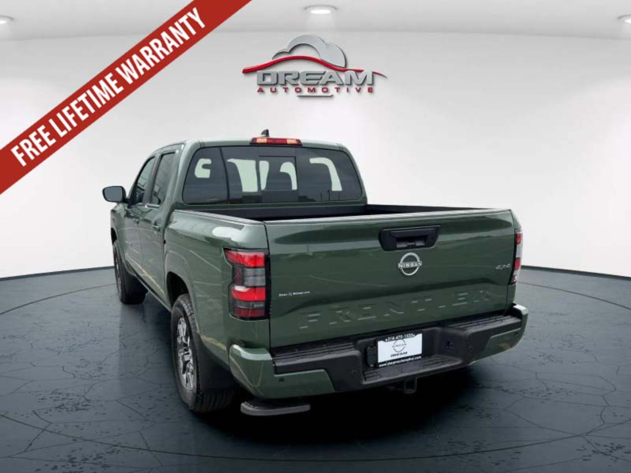 New 2027 Nissan Frontier 4x4 Crew Cab image 4