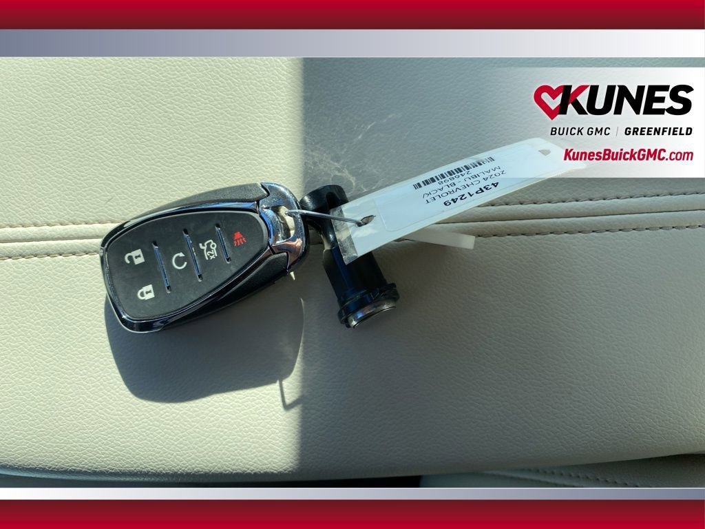 Used 2024 Chevrolet Malibu LT image 40