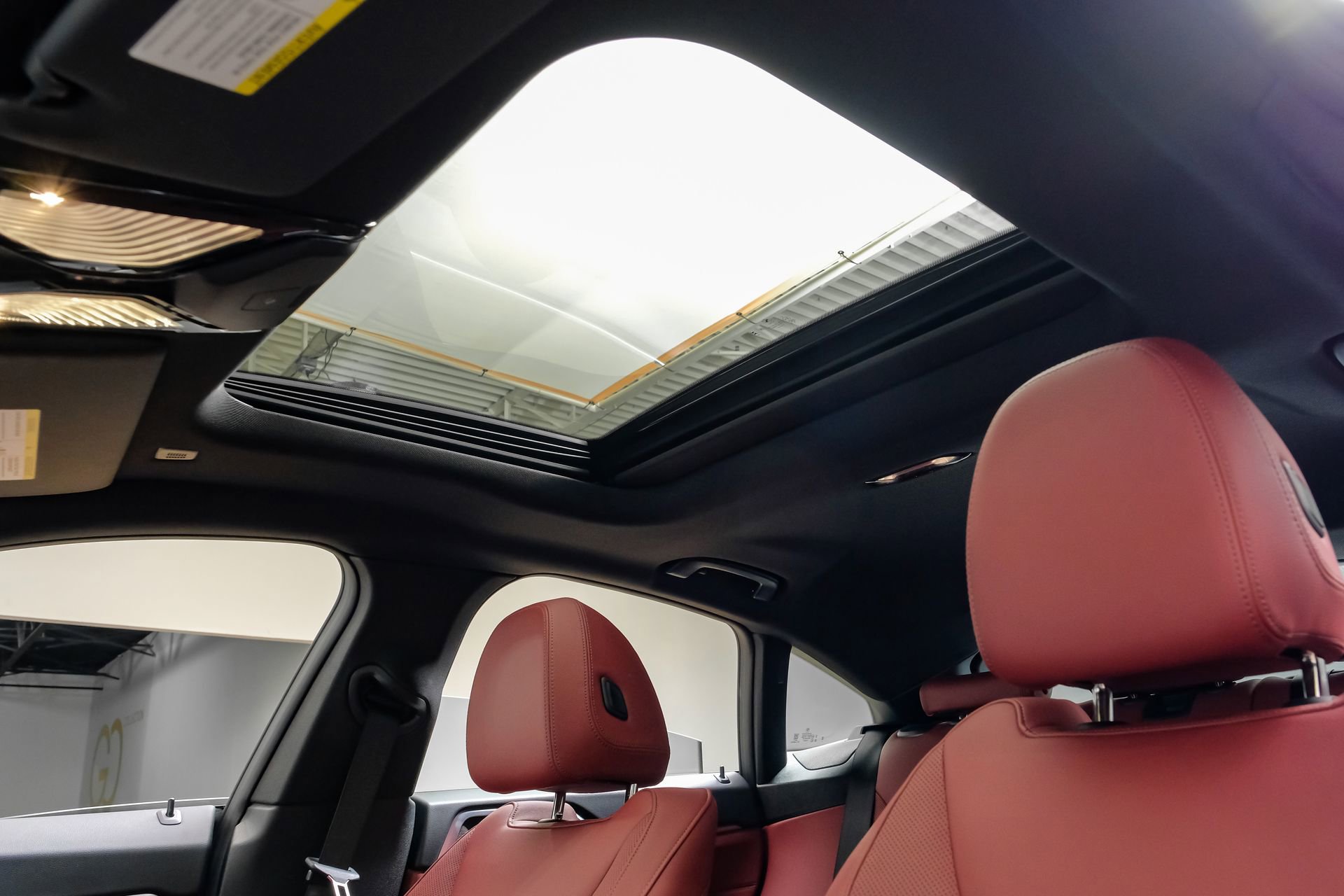 Used 2025 BMW 430i xDrive w/ Premium Package image 5