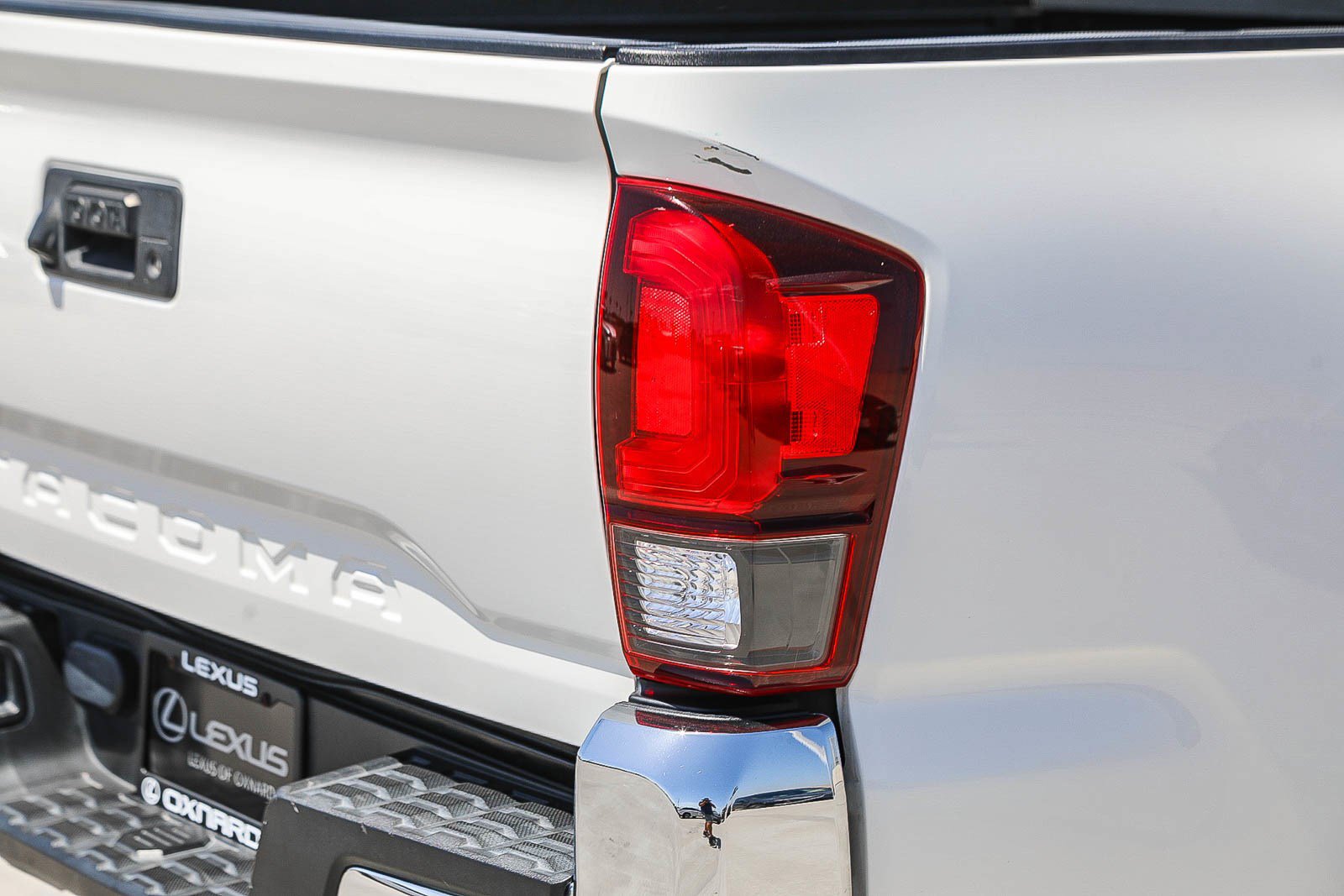 Used 2021 Toyota Tacoma SR5 RWD image 9