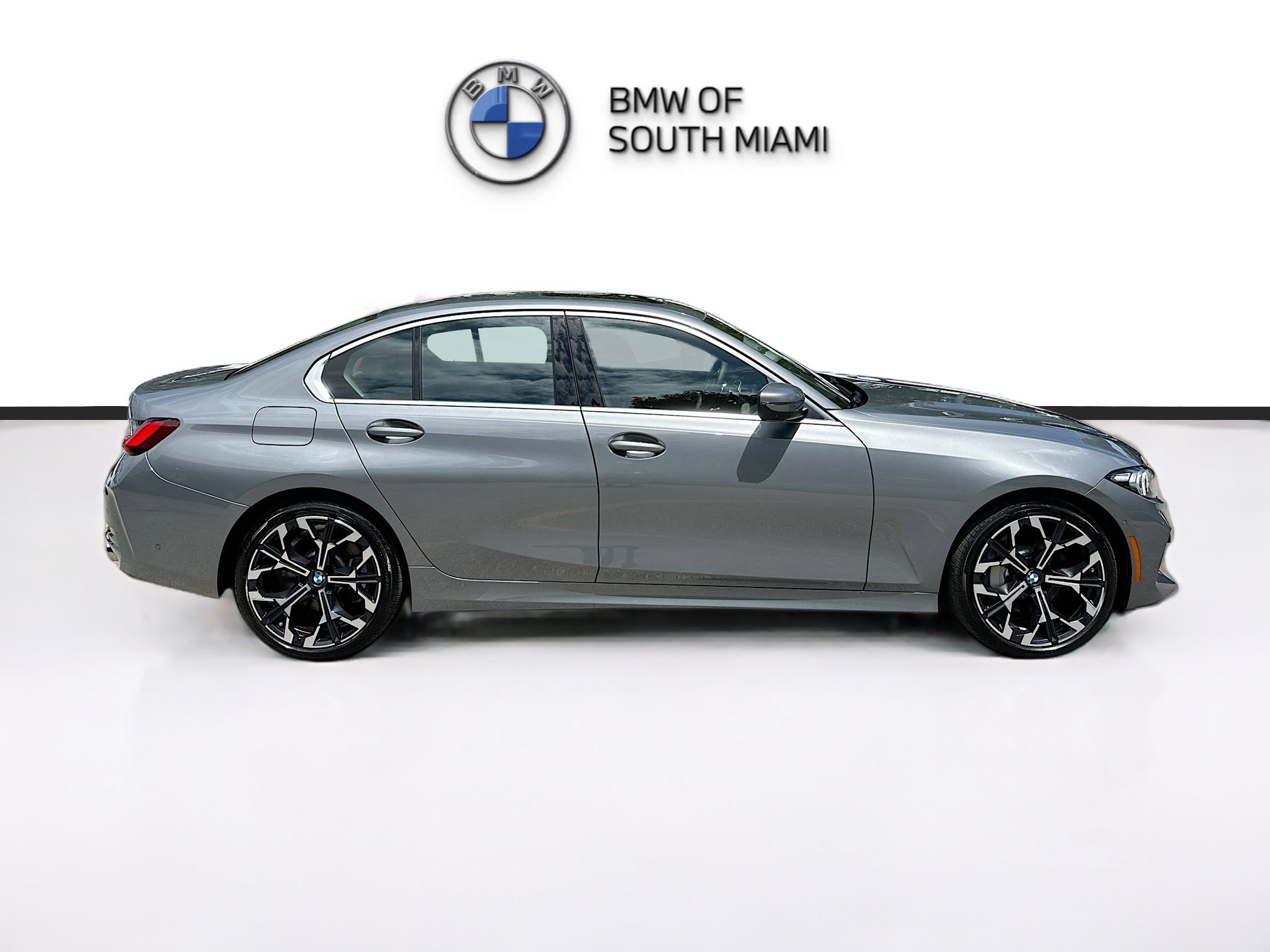 Used 2025 BMW 330i Sedan RWD image 8