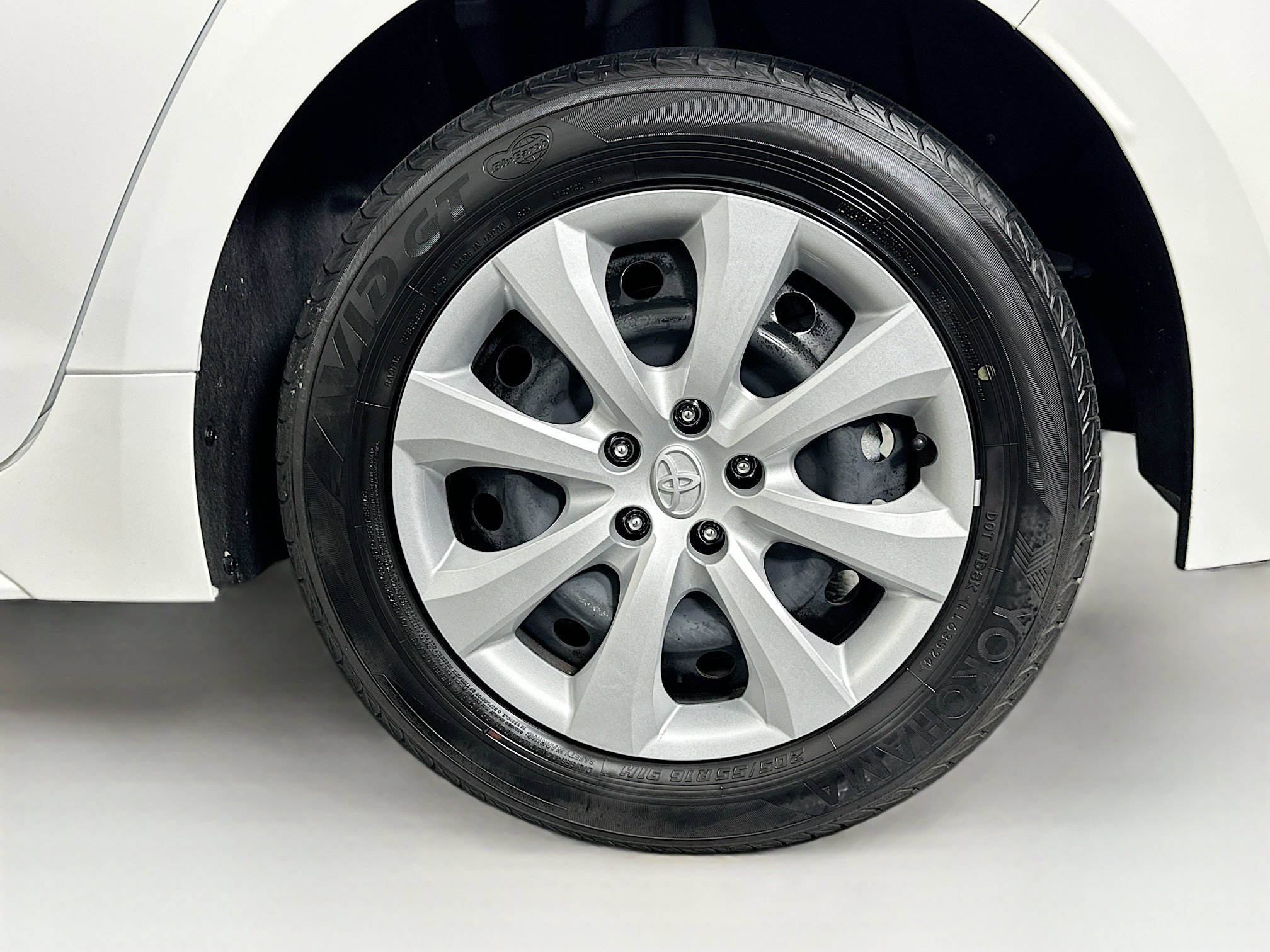 Used 2025 Toyota Corolla LE image 11