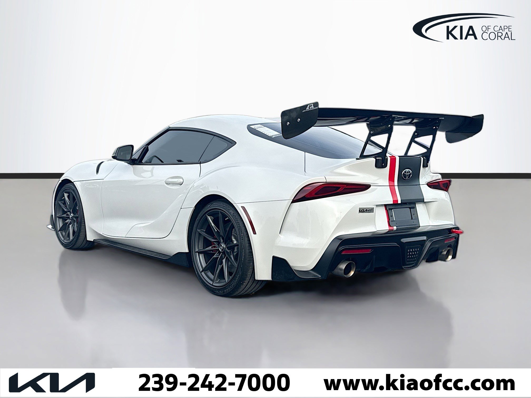 Used 2024 Toyota Supra Premium image 3