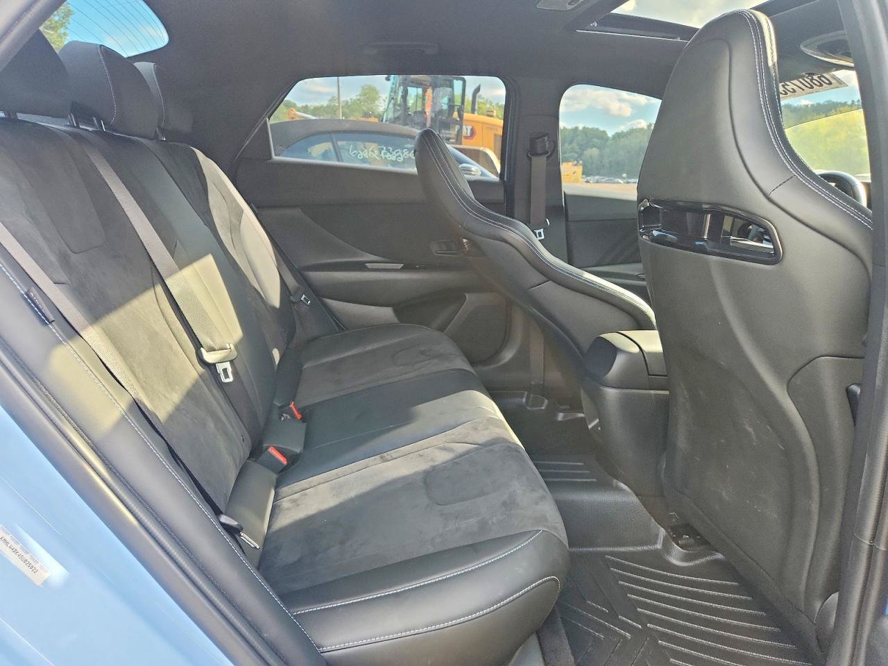 Used 2025 Hyundai Elantra N w/ Cargo Package FWD image 6