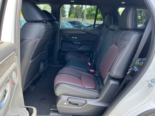 New 2026 Honda Pilot Black Edition image 15
