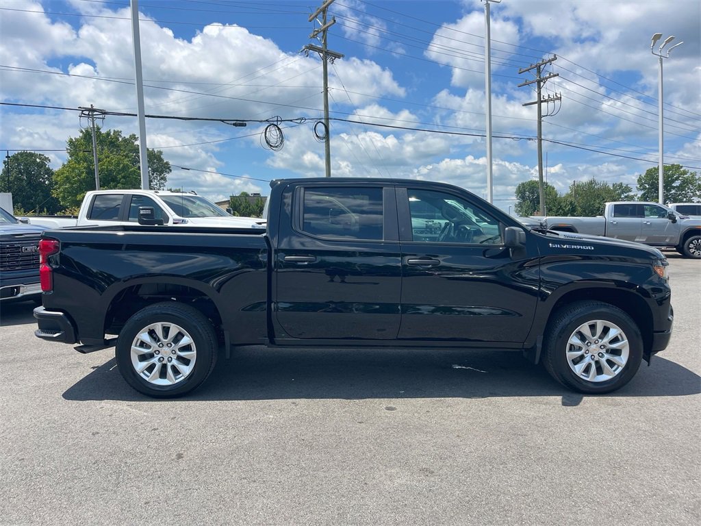 Used 2024 Chevrolet Silverado 1500 Custom image 6