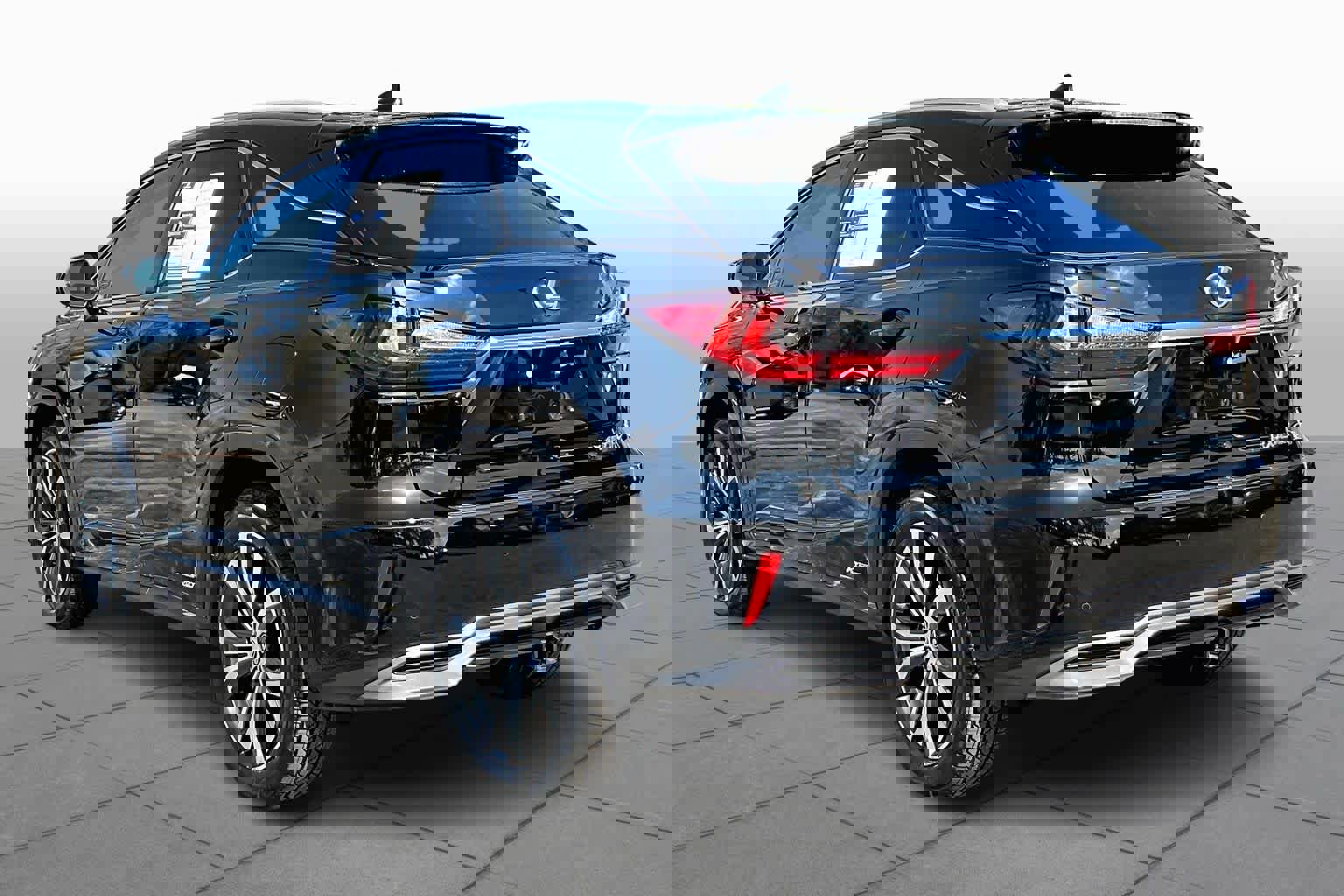 Used 2018 Lexus RX 450h AWD w/ Premium Package image 12