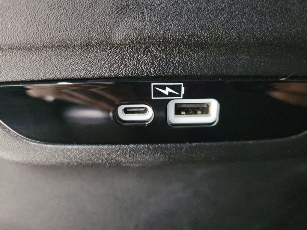 Used 2022 Chrysler Pacifica Touring-L AWD/4WD image 30