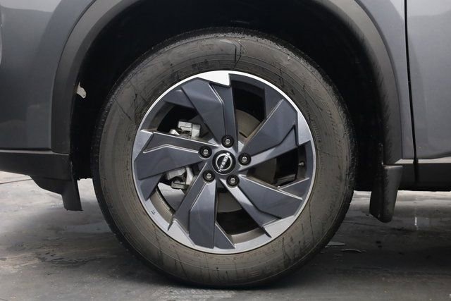 Certified 2026 Nissan Rogue SV image 7