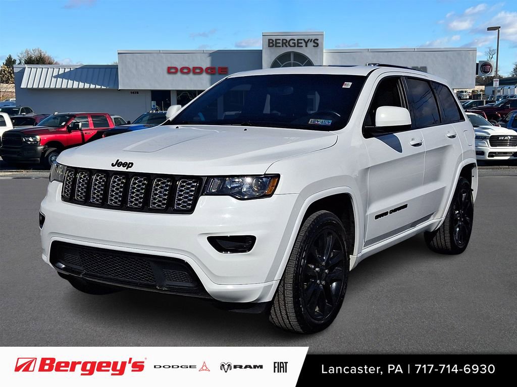 Used 2020 Jeep Grand Cherokee Altitude image 1