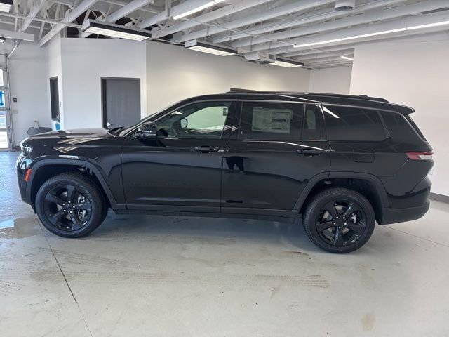 New 2026 Jeep Grand Cherokee L Limited w/ Limited Altitude Package image 4