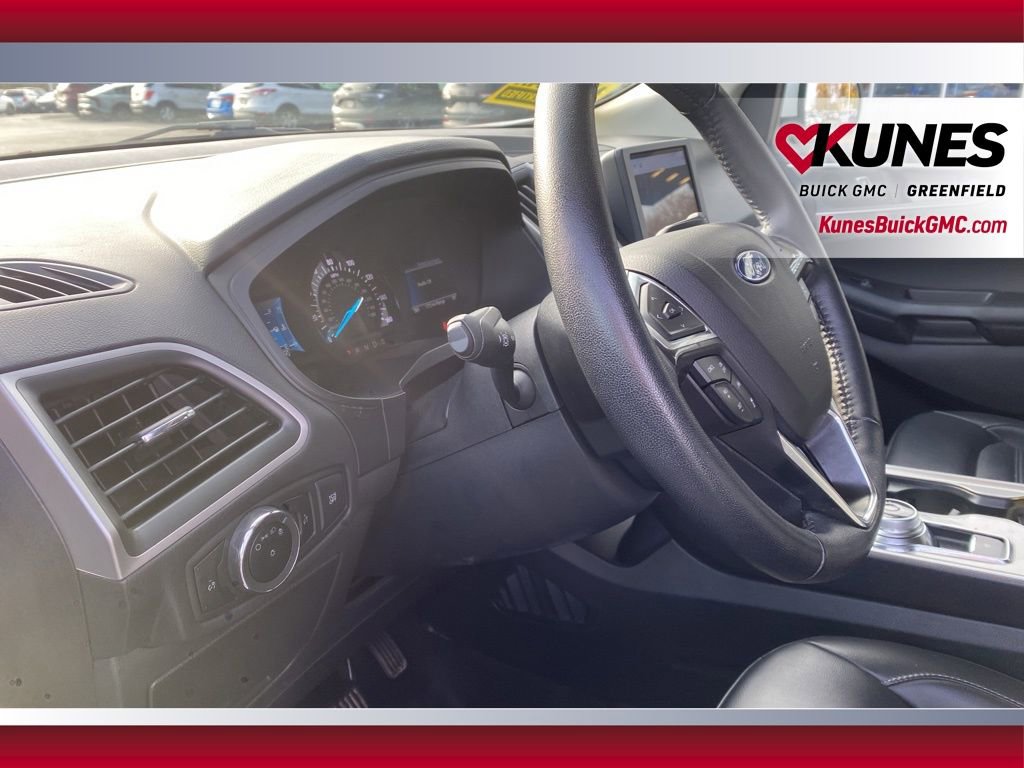 Used 2024 Ford Edge SEL image 17