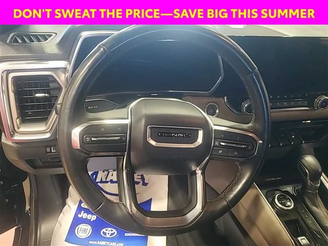 Used 2024 GMC Canyon Denali AWD/4WD image 7