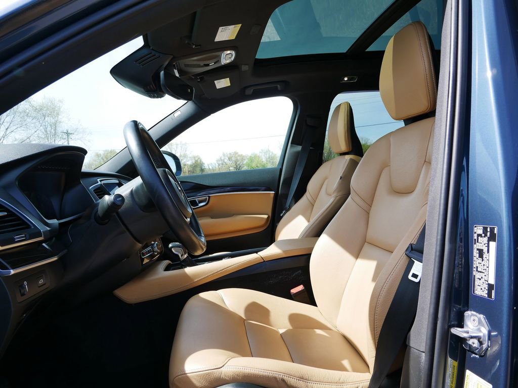 Used 2019 Volvo XC90 T6 Momentum w/ Advanced Package AWD/4WD image 15