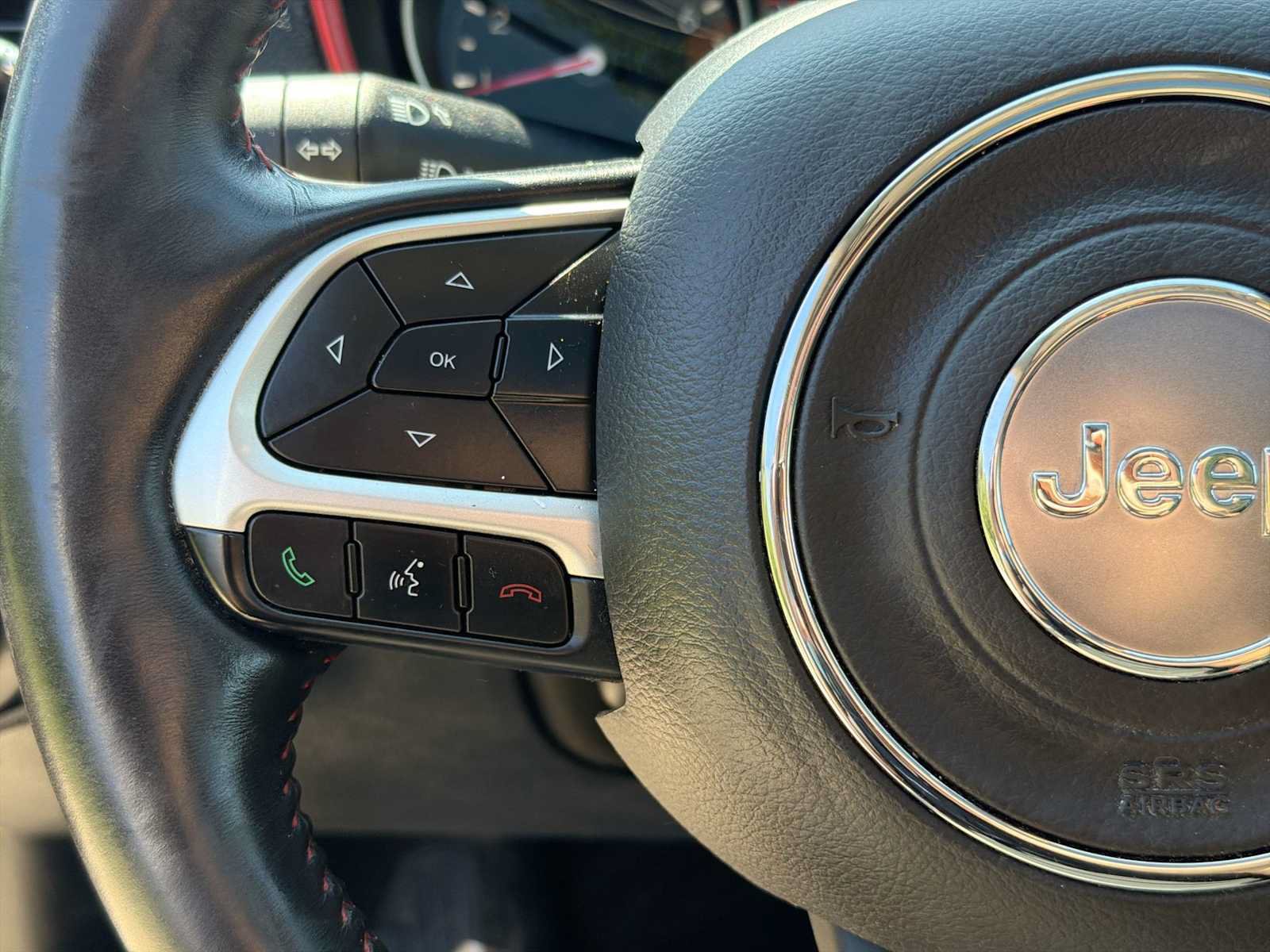 Used 2017 Jeep Compass Trailhawk w/ Leather Interior Group AWD/4WD image 21