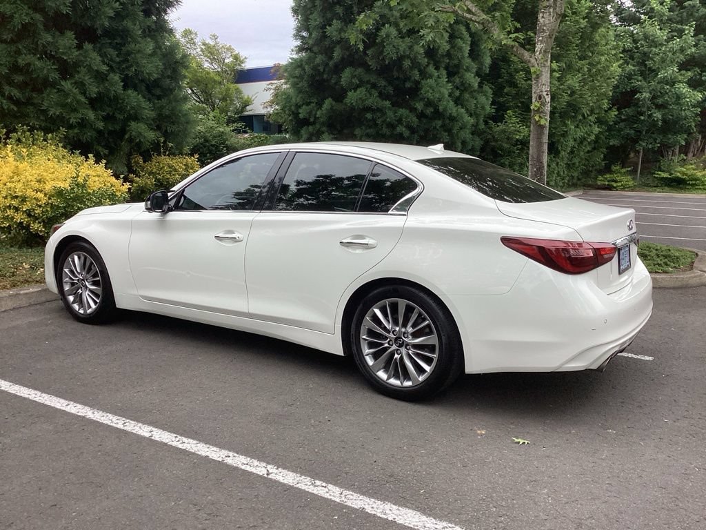 Used 2021 INFINITI Q50 Luxe RWD image 9
