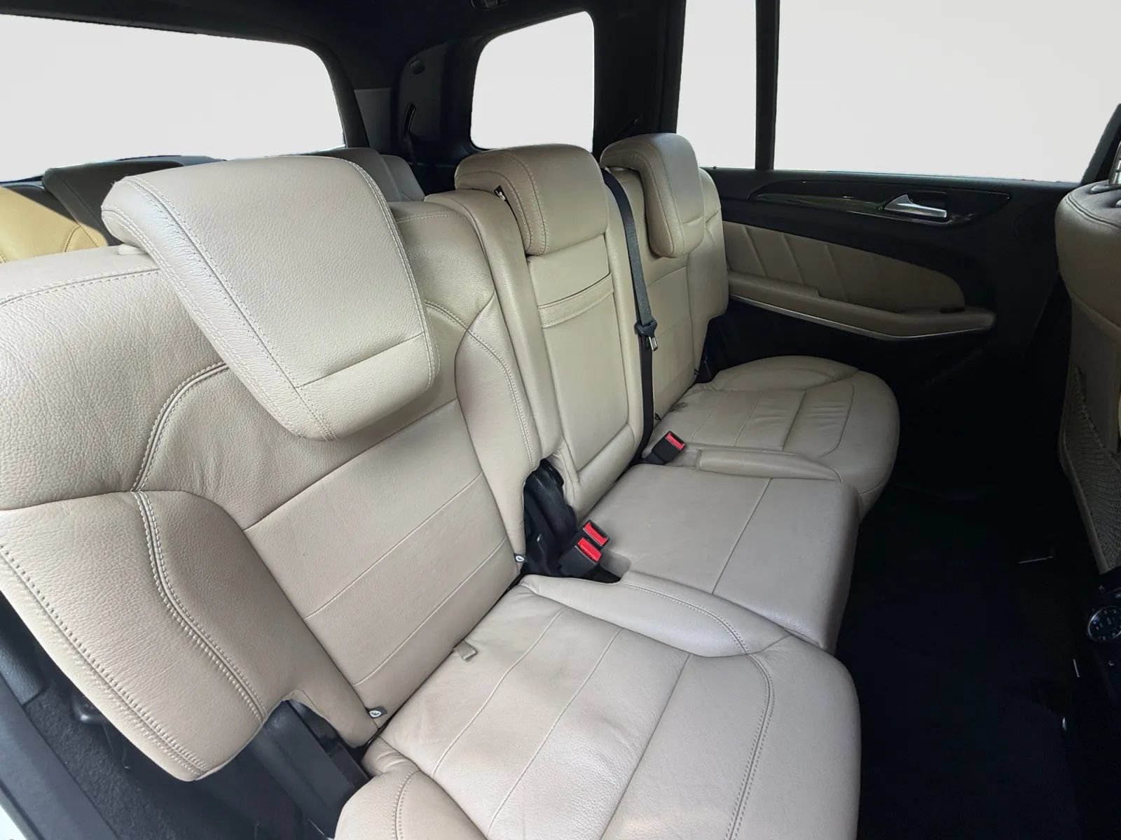 Used 2016 Mercedes-Benz GL 550 4MATIC image 19