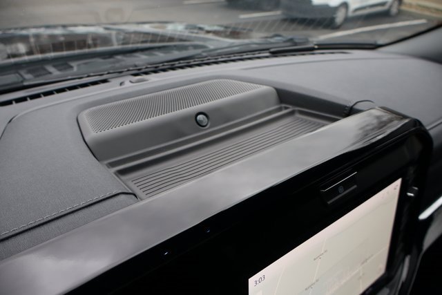 New 2026 Ford F250 Lariat w/ Black Appearance Package image 33