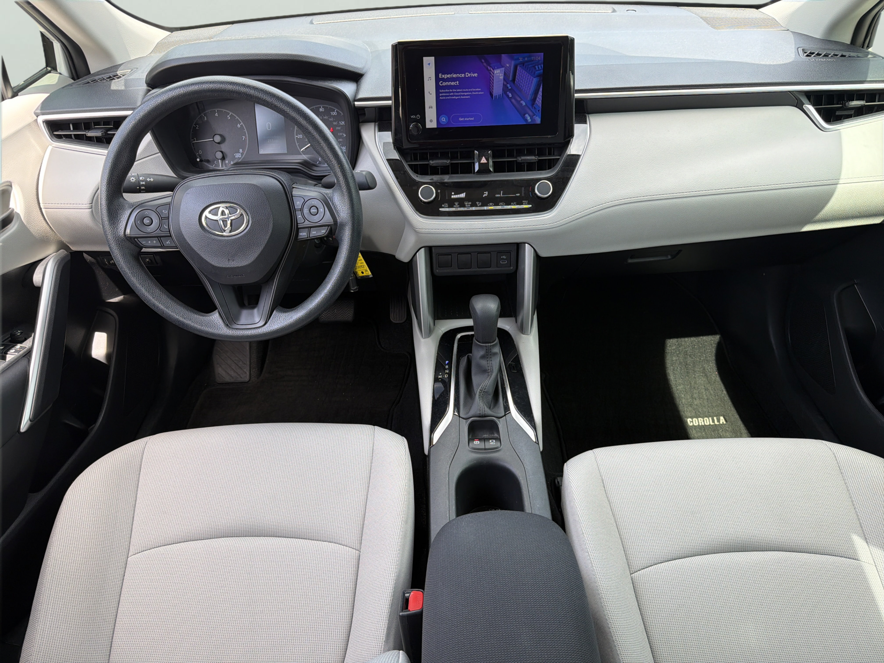 Used 2023 Toyota Corolla Cross L AWD/4WD image 8