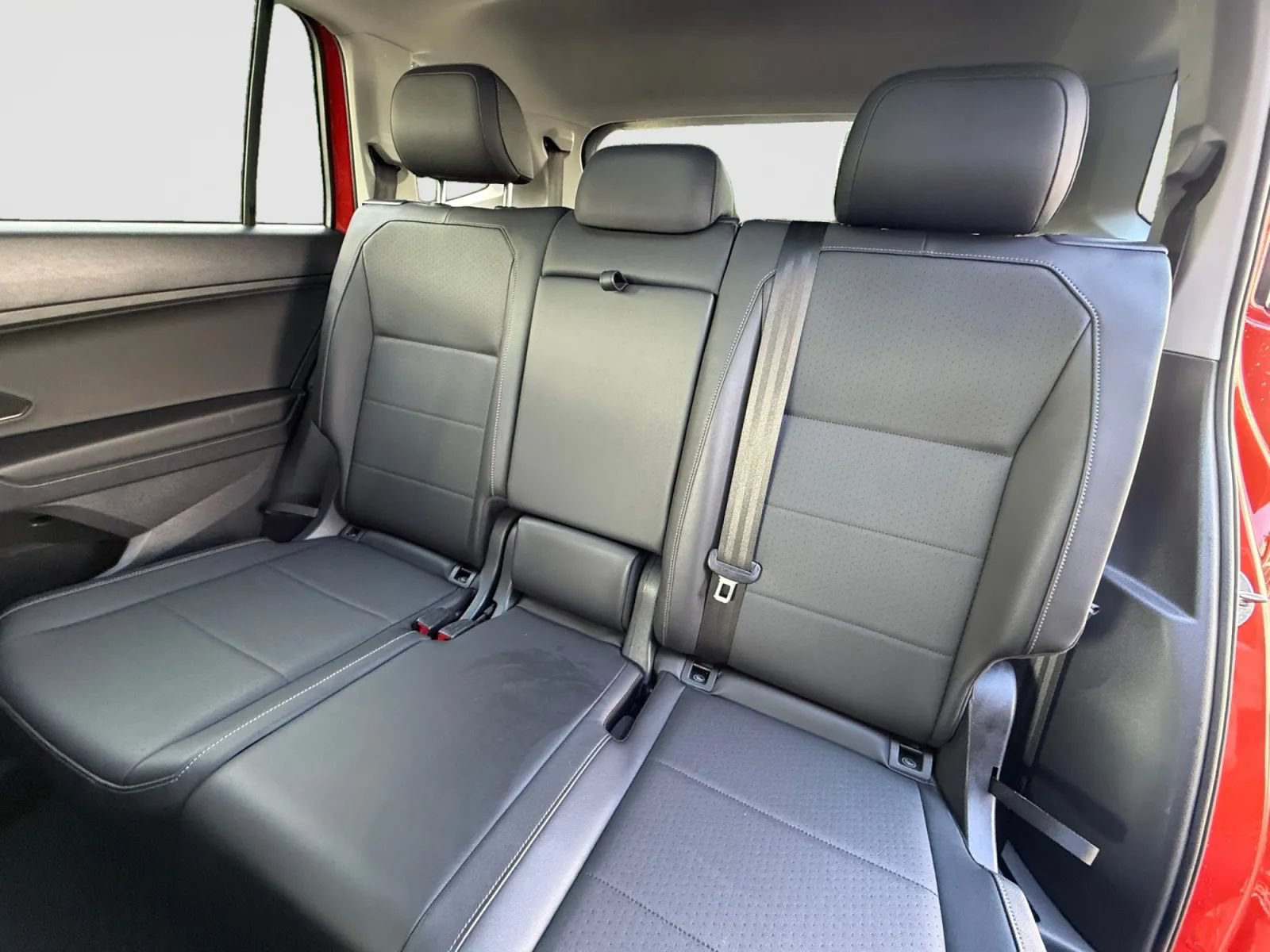 Used 2019 Volkswagen Tiguan SE w/ Panoramic Sunroof Package AWD/4WD image 15
