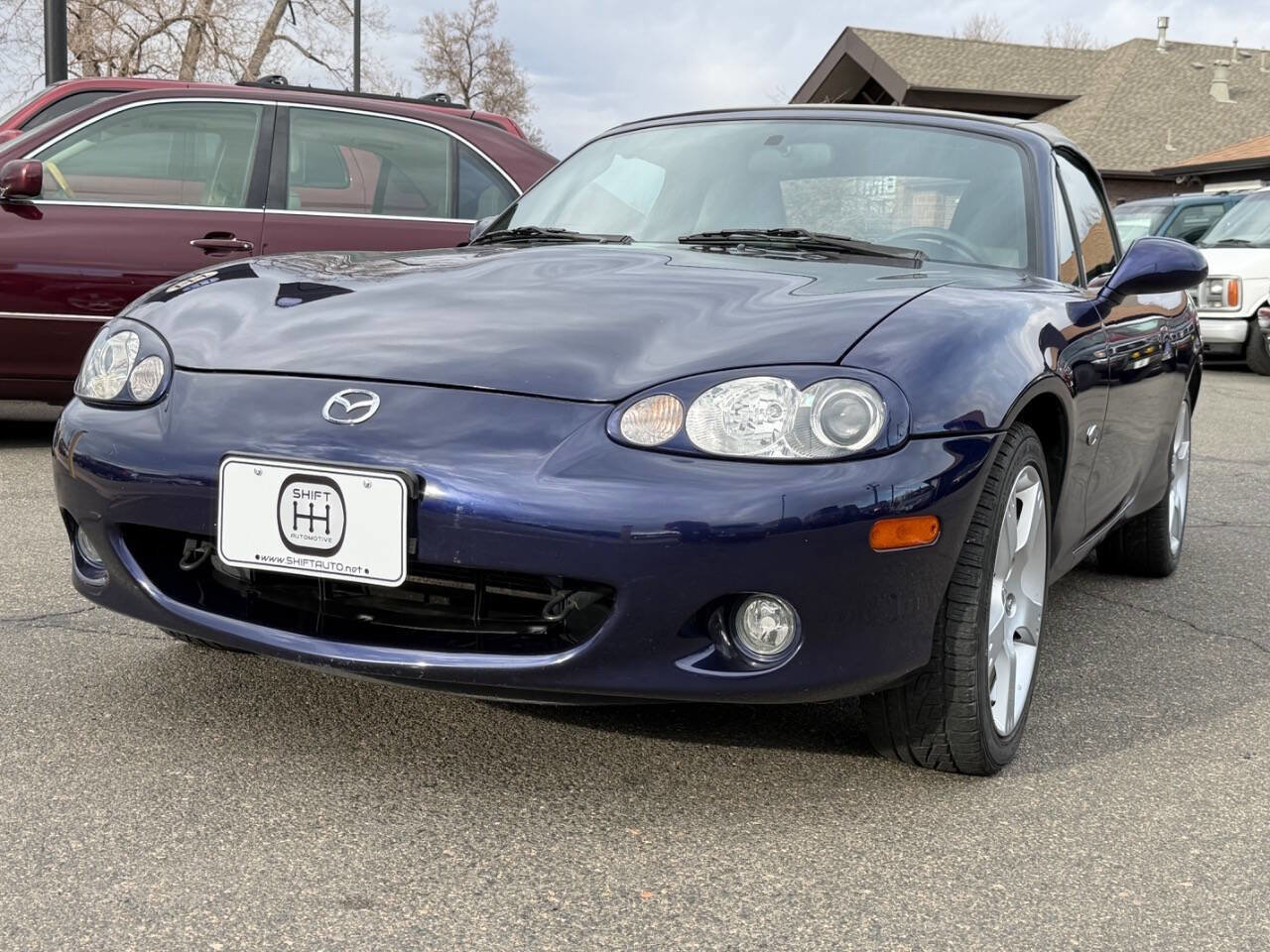 Used 2003 MAZDA MX-5 Miata SE image 3