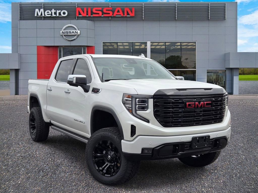 Used 2023 GMC Sierra 1500 Denali AWD/4WD image 1