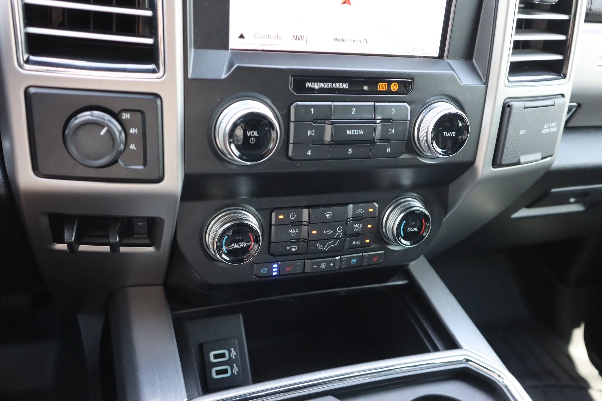 Used 2019 Ford F450 Platinum w/ Platinum Ultimate Package image 20