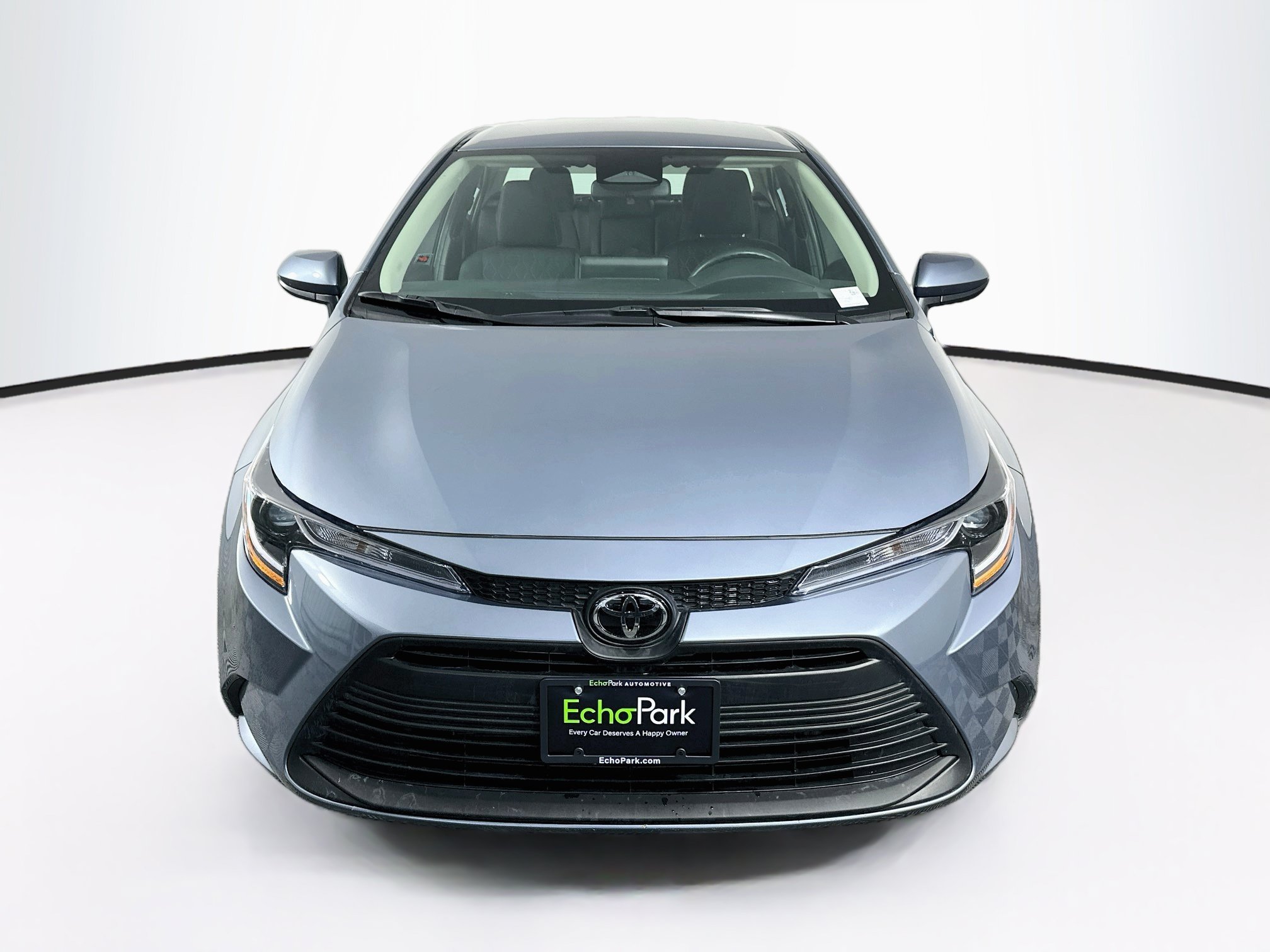 Used 2026 Toyota Corolla LE FWD image 2
