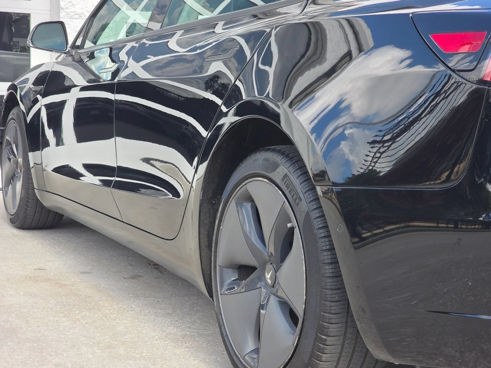 Used 2018 Tesla Model 3 Mid Range RWD image 34