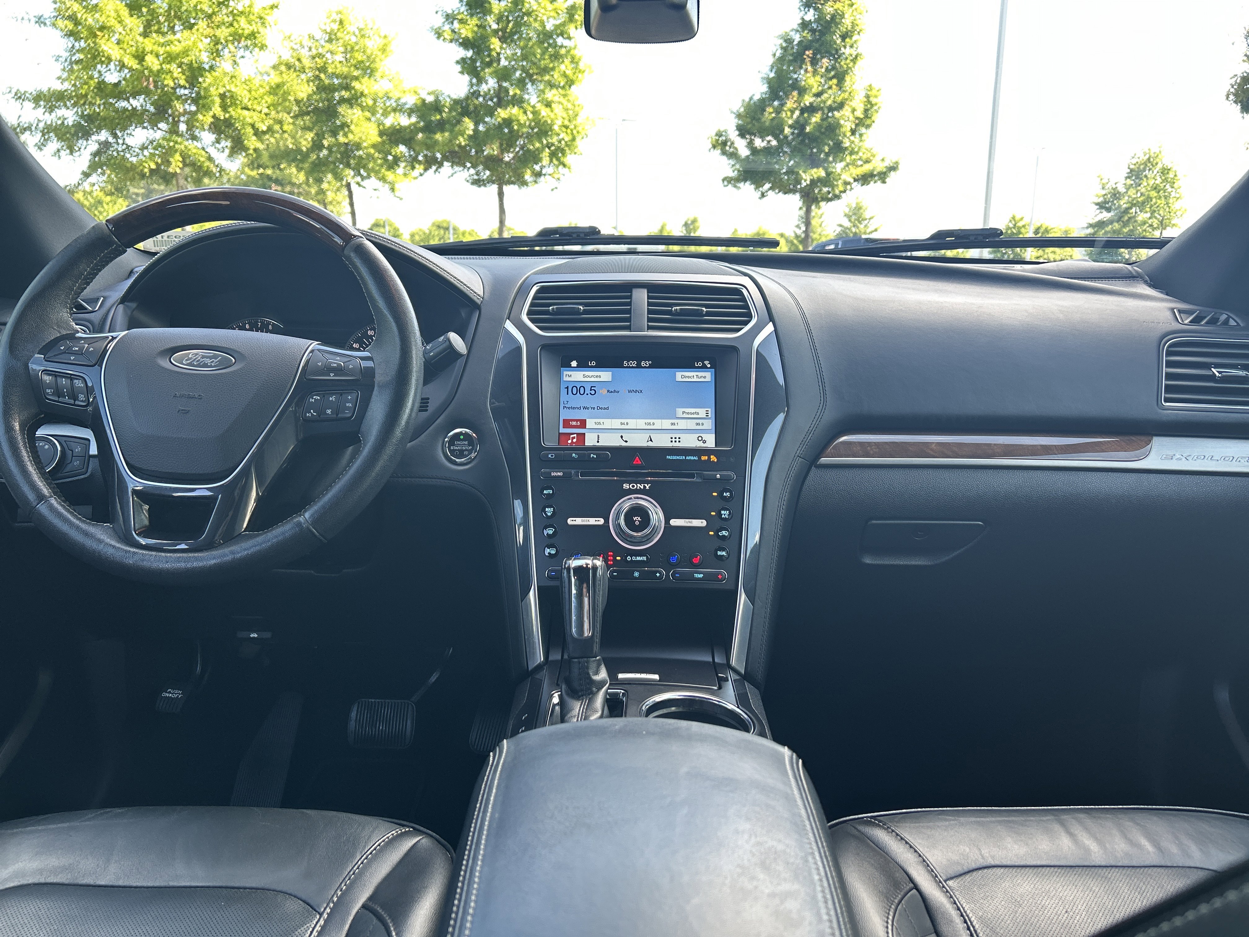 Used 2017 Ford Explorer Platinum AWD/4WD image 29