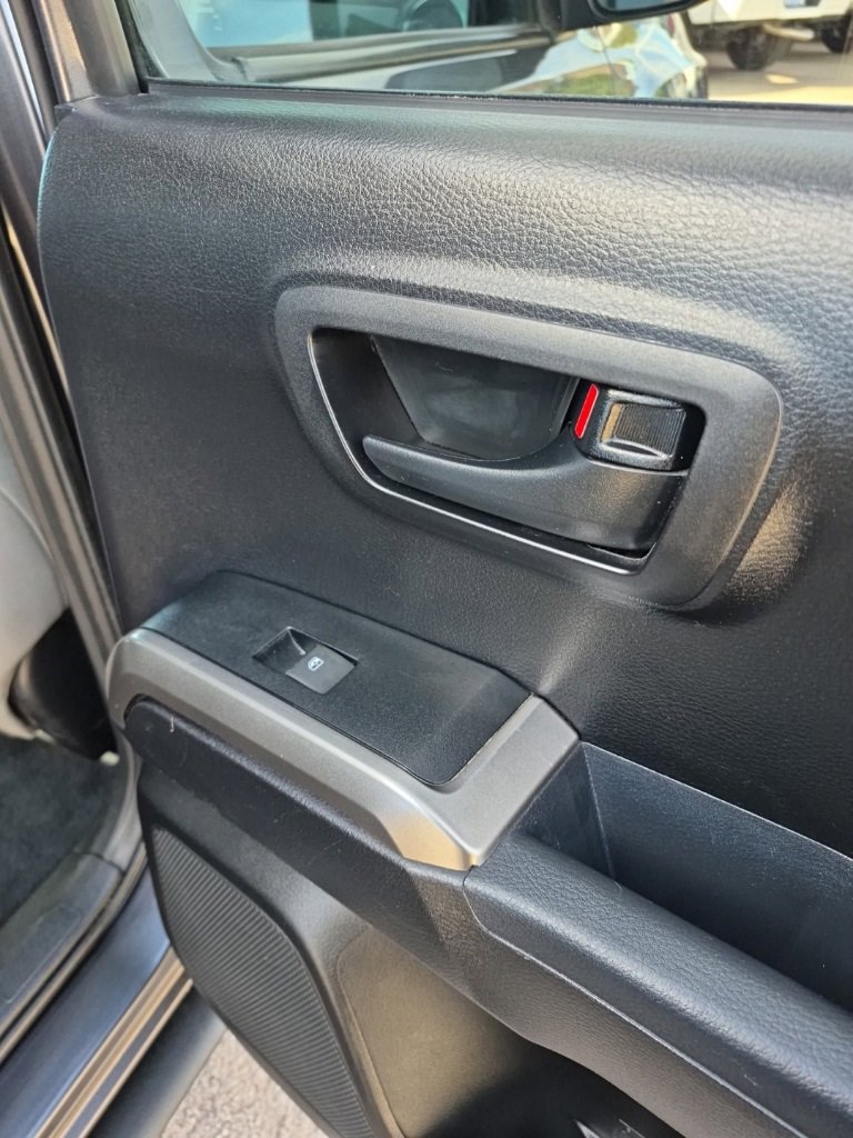 Used 2021 Toyota Tacoma image 20