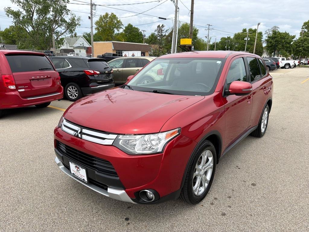 Used 2015 Mitsubishi Outlander SE FWD image 4