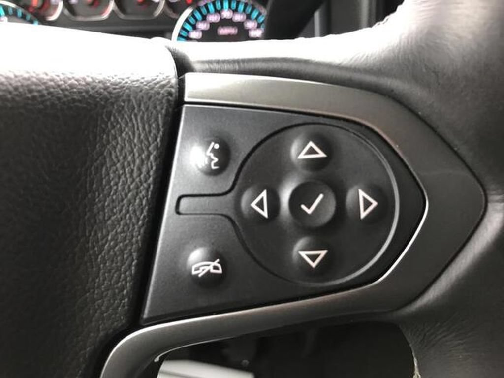 Used 2018 Chevrolet Silverado 1500 LT w/ All Star Edition AWD/4WD image 16