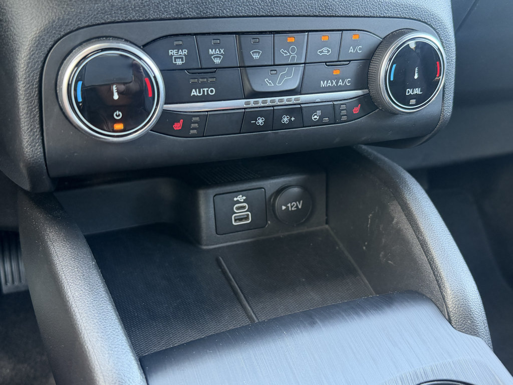 Used 2025 Ford Escape ST-Line Select AWD/4WD image 14