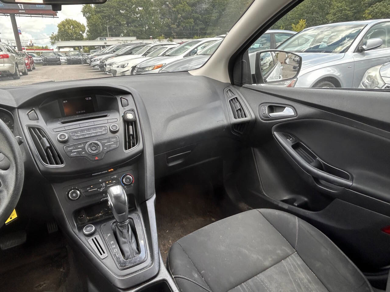 Used 2015 Ford Focus SE image 6