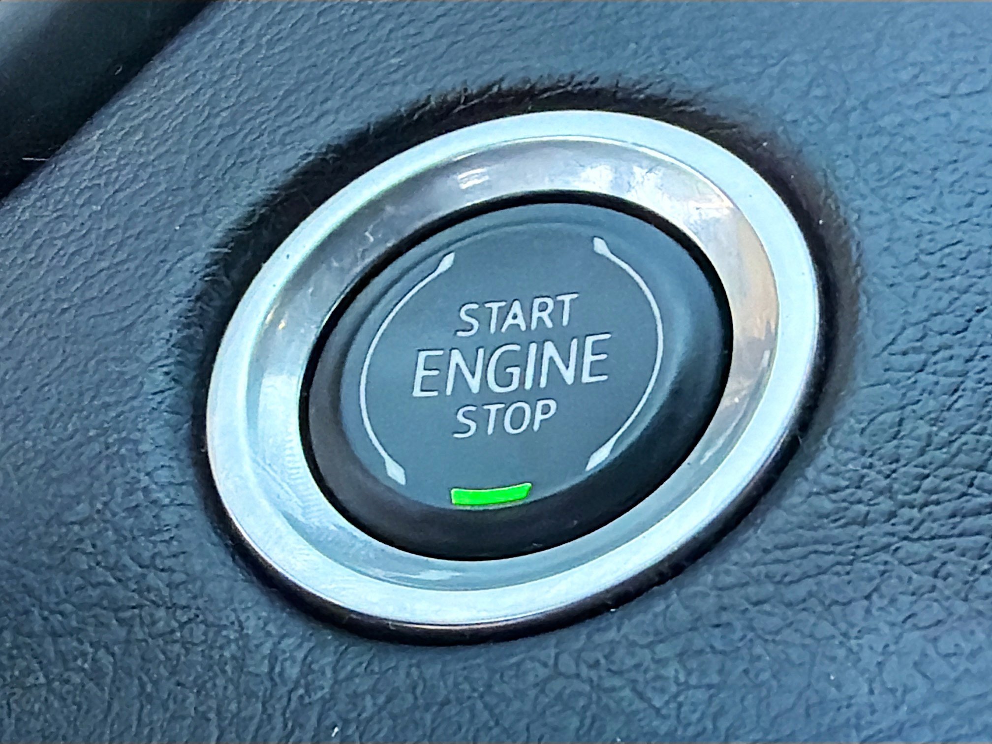 Used 2022 Cadillac XT4 Sport w/ Comfort Package FWD image 35
