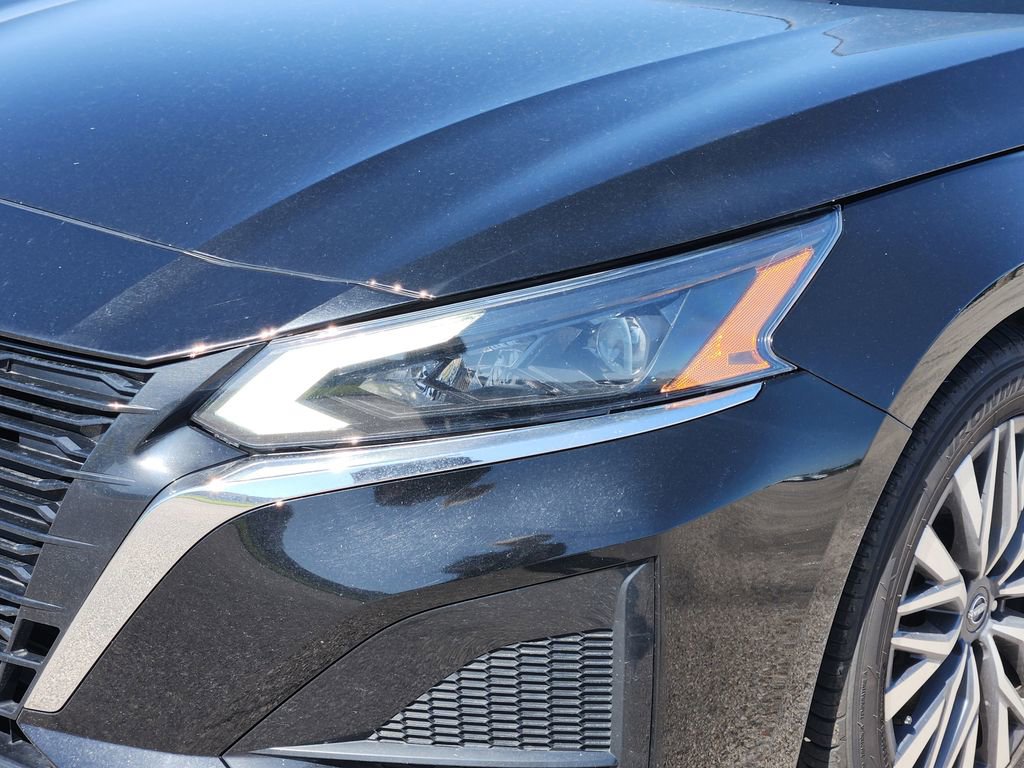 Used 2023 Nissan Altima 2.5 SV image 5