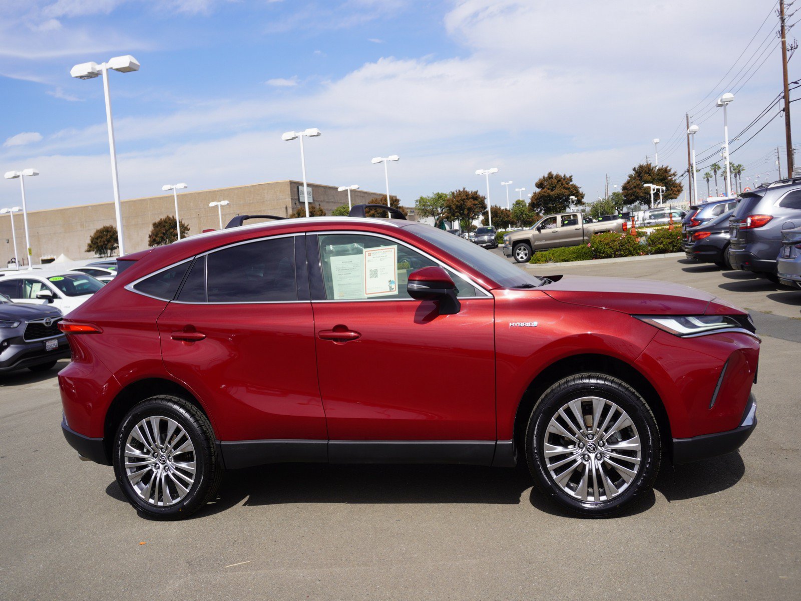 Used 2021 Toyota Venza XLE AWD/4WD image 4