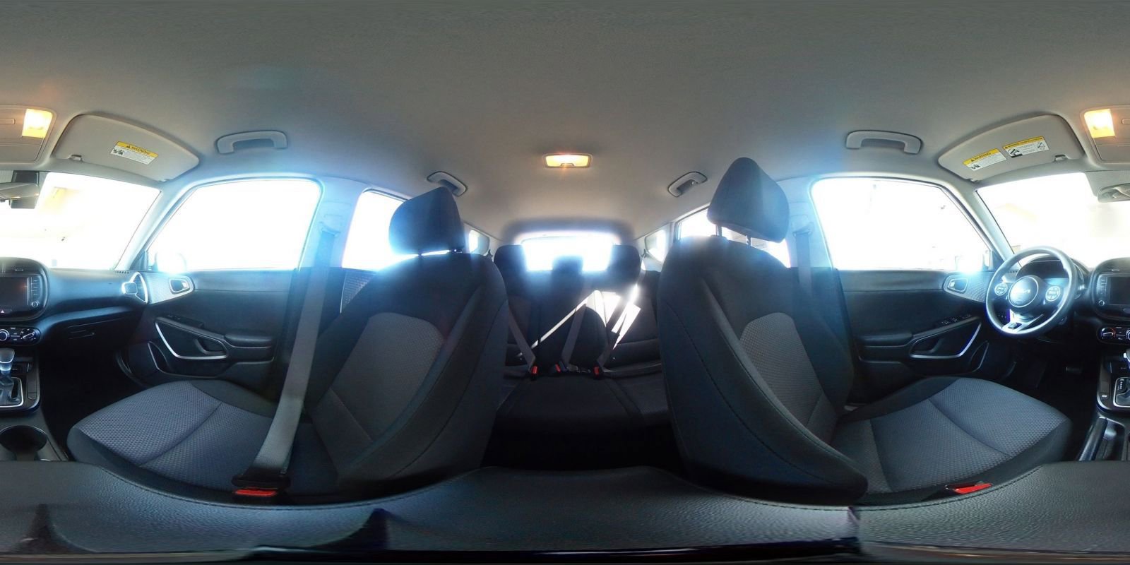 Used 2025 Kia Soul LX w/ LX Technology Package FWD image 41