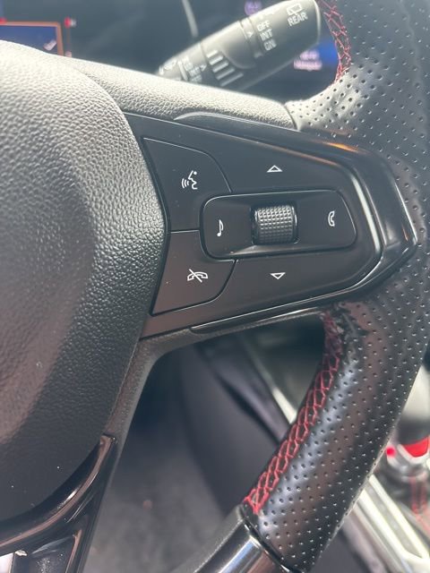 Used 2024 Chevrolet Trax RS w/ Sunroof Package image 22