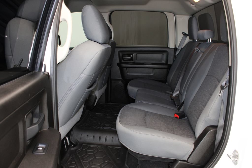 Used 2019 RAM 1500 Express w/ Wheel & Sound Group AWD/4WD image 5