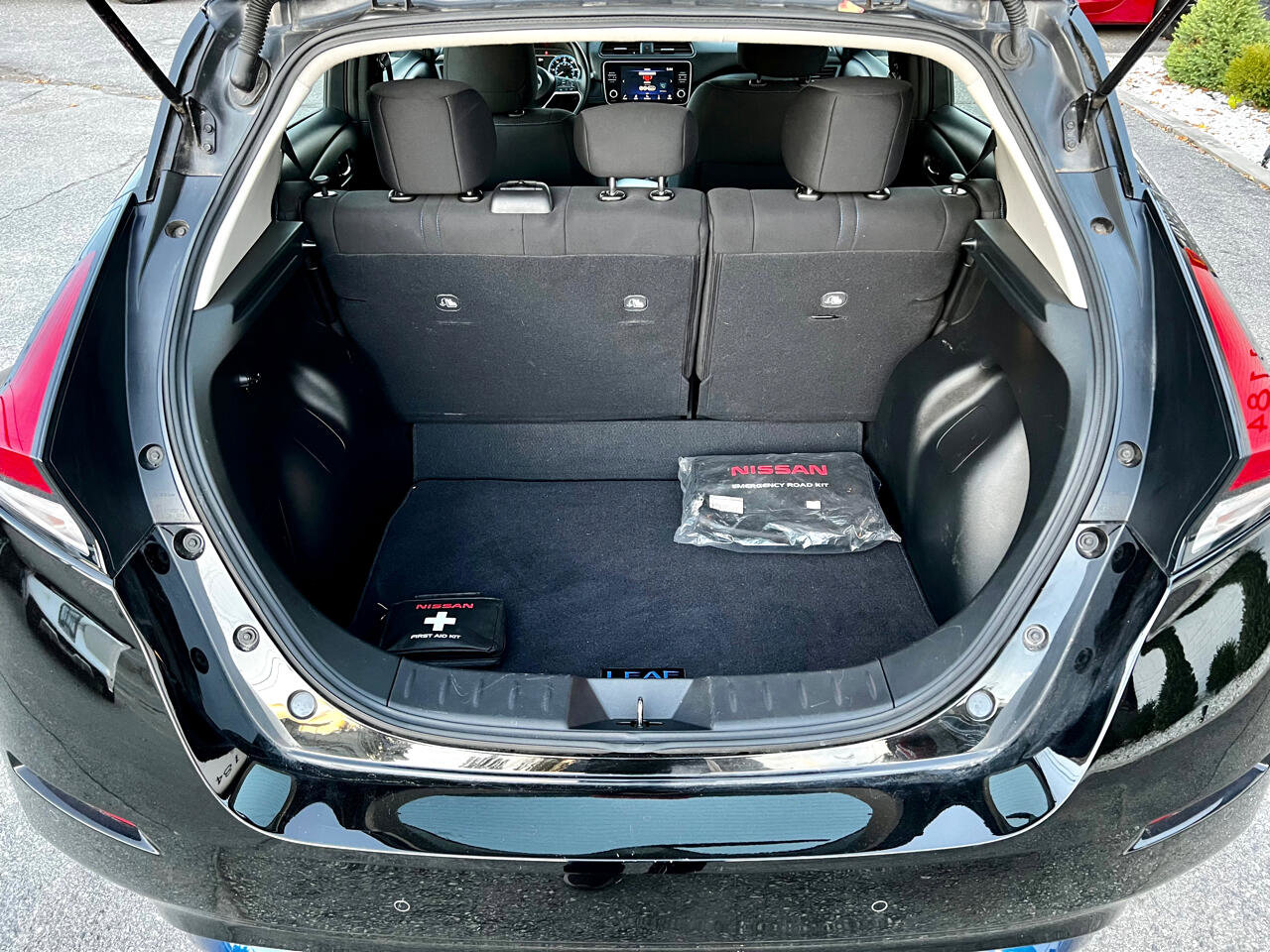 Used 2020 Nissan Leaf S w/ S Charge Package image 18