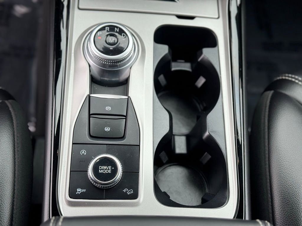Used 2024 Ford Explorer ST w/ Technology Package AWD/4WD image 18