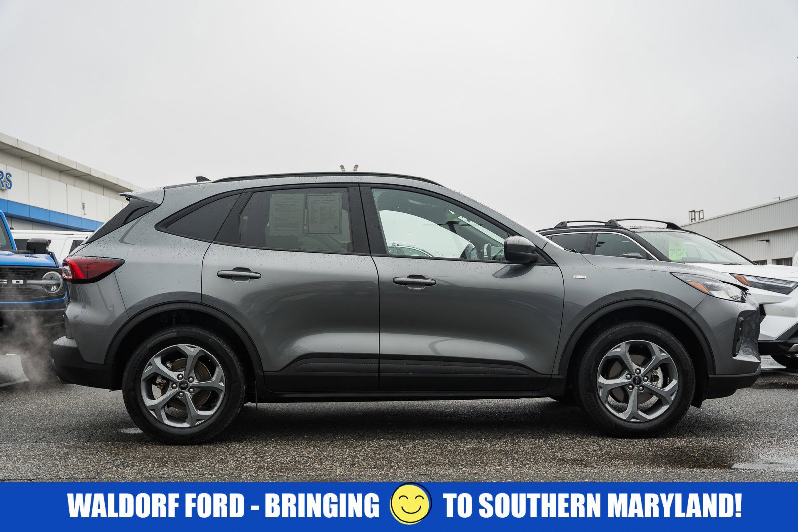 Used 2025 Ford Escape ST-Line Select AWD/4WD image 4
