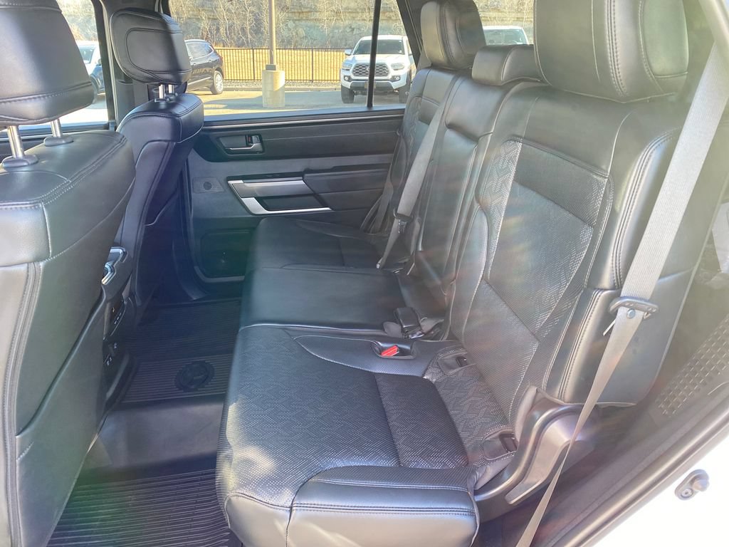 Used 2025 Toyota Sequoia 4WD image 24