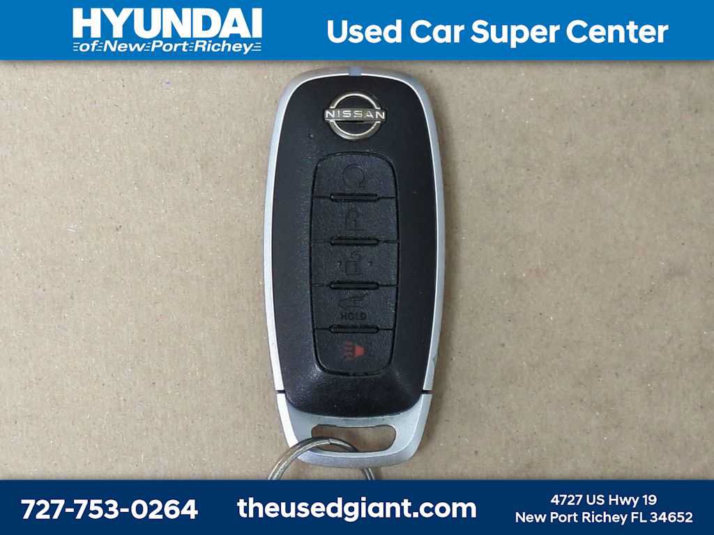 Used 2023 Nissan Pathfinder Platinum FWD image 36