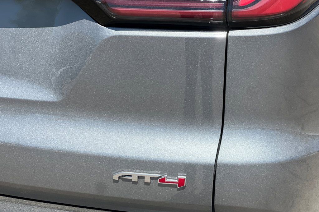 New 2026 GMC Acadia AT4 w/ Luxury Package AWD/4WD image 23
