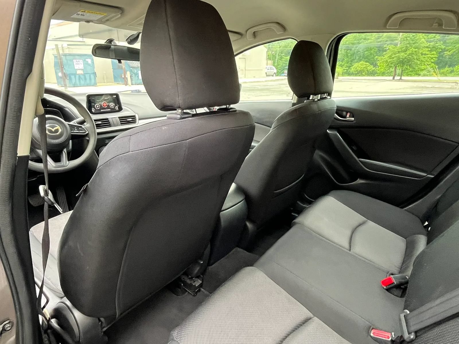 Used 2017 MAZDA MAZDA3 Sport FWD image 12