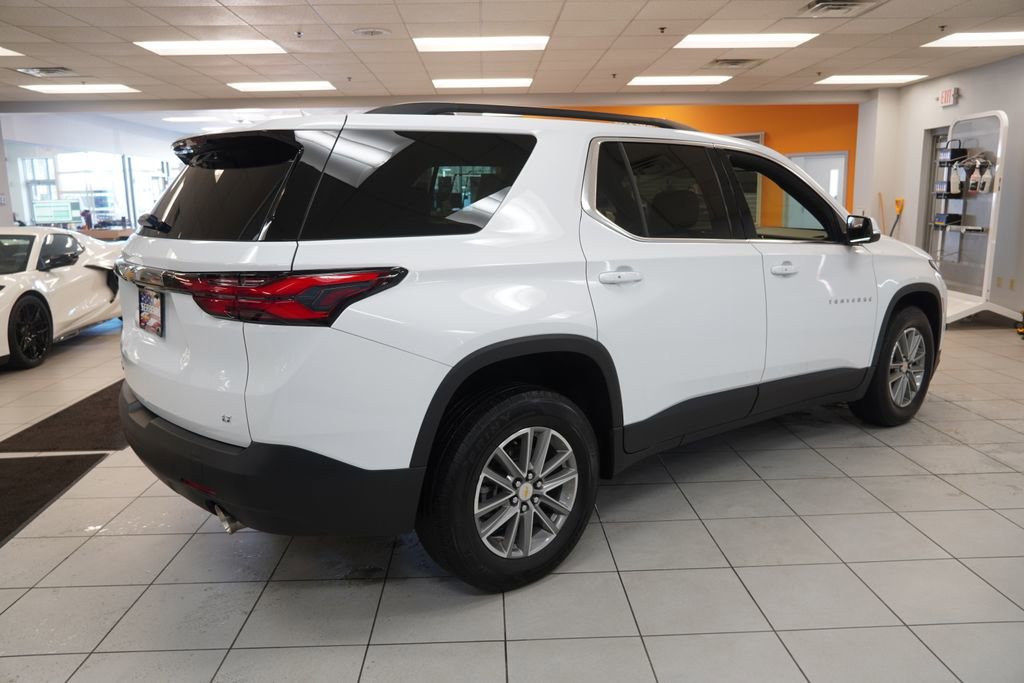 Used 2023 Chevrolet Traverse LT image 14